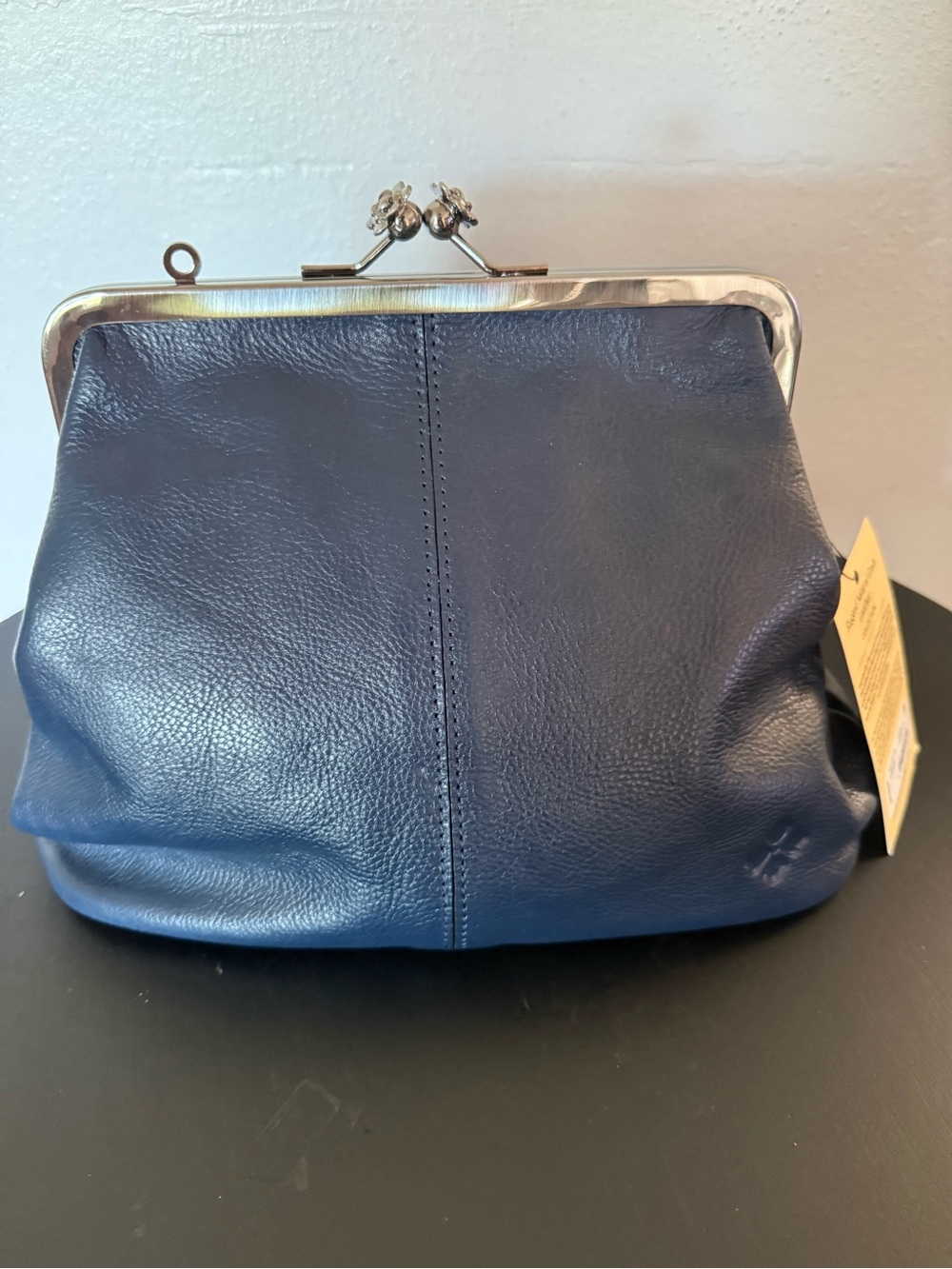 Leather Kiss-Lock Clutch Bag - Navy